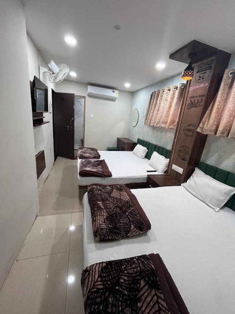 Green Leaf Hotel Ujjain Εξωτερικό φωτογραφία