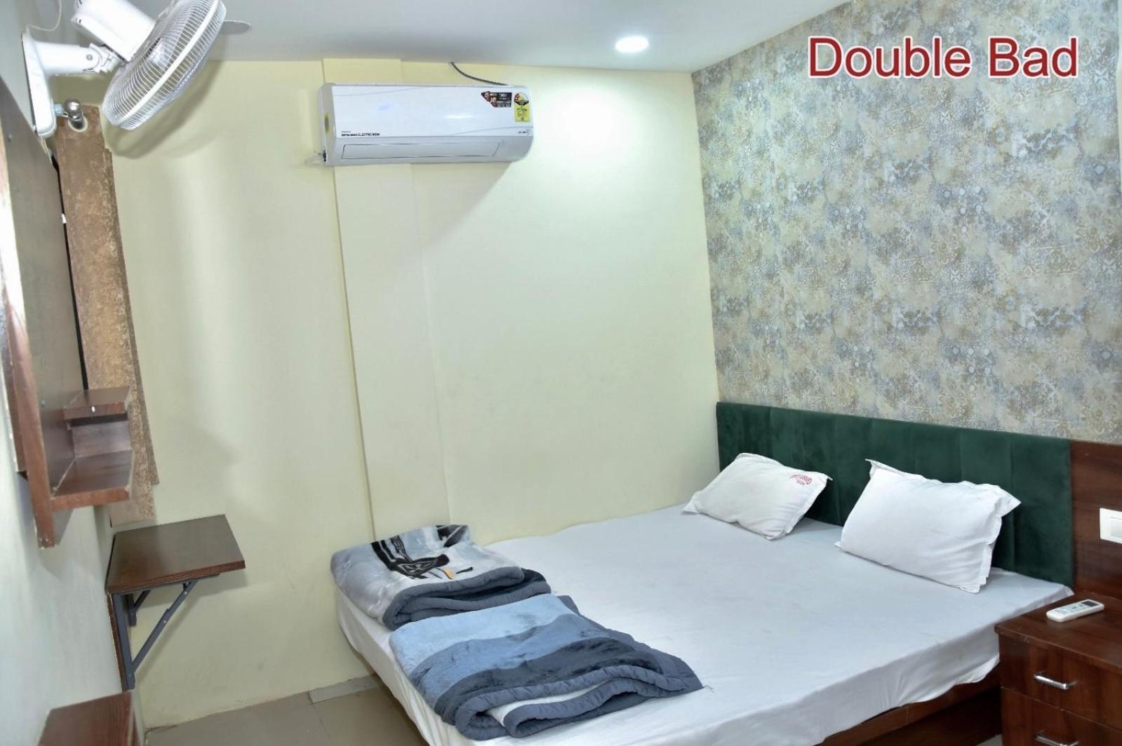 Green Leaf Hotel Ujjain Εξωτερικό φωτογραφία