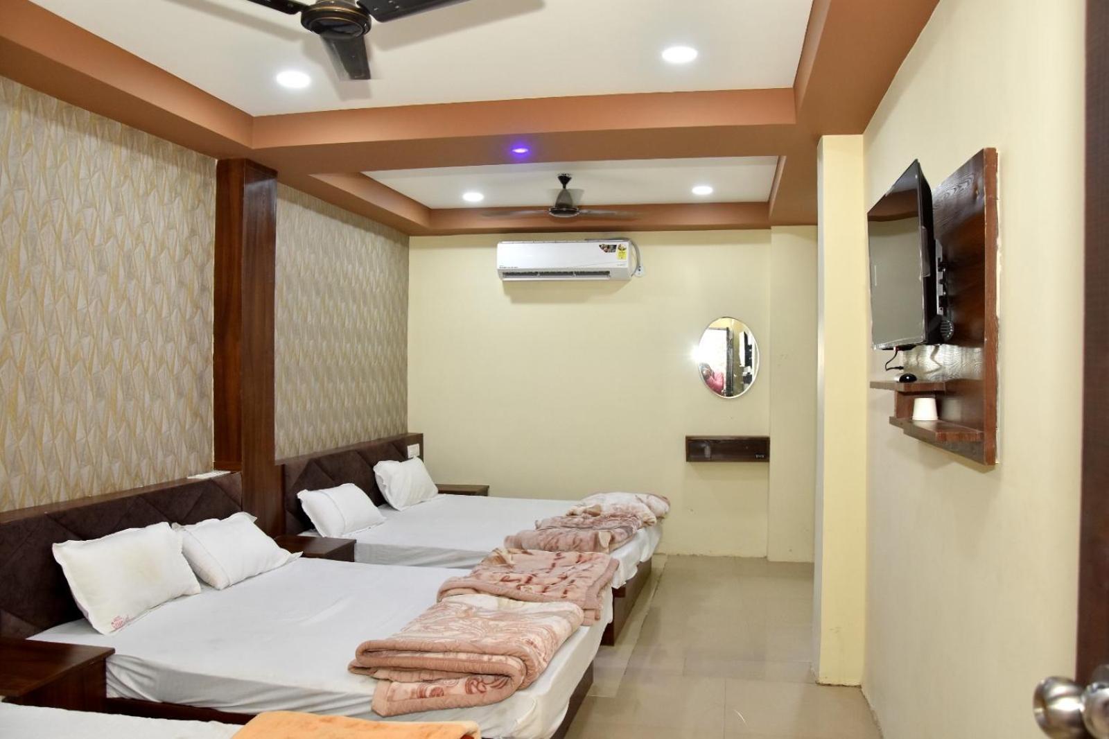 Green Leaf Hotel Ujjain Εξωτερικό φωτογραφία