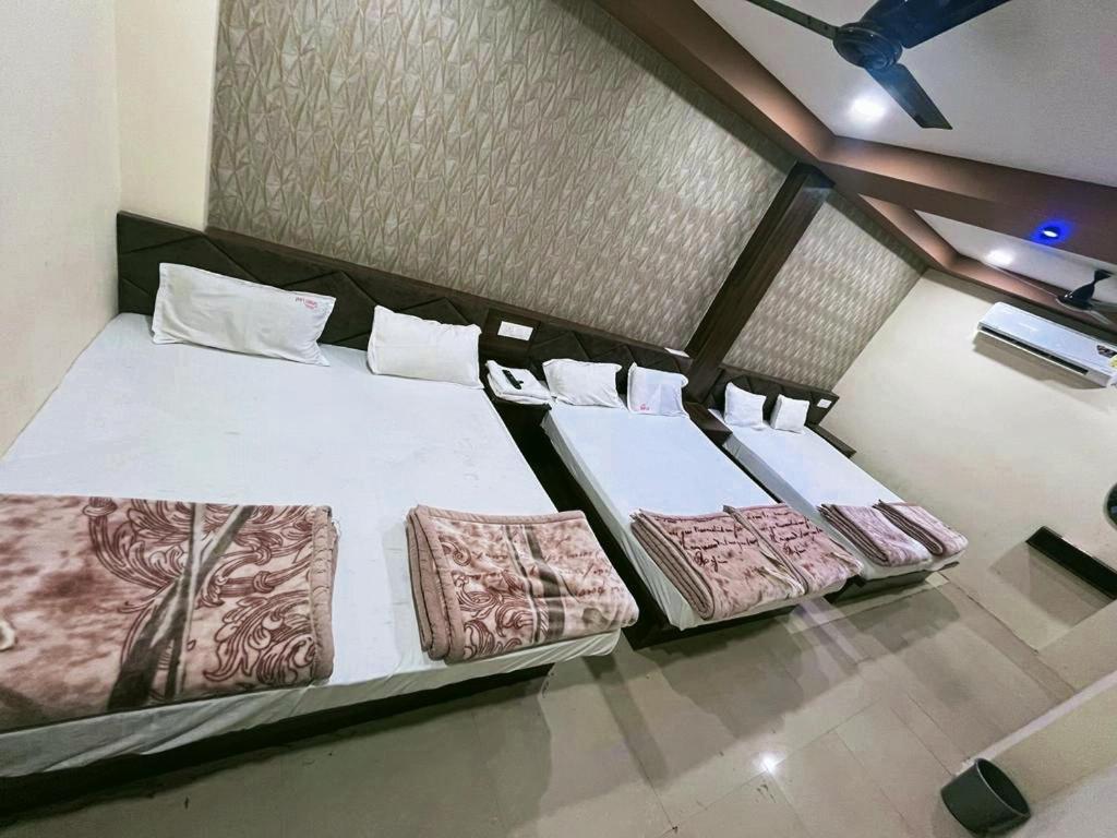 Green Leaf Hotel Ujjain Εξωτερικό φωτογραφία