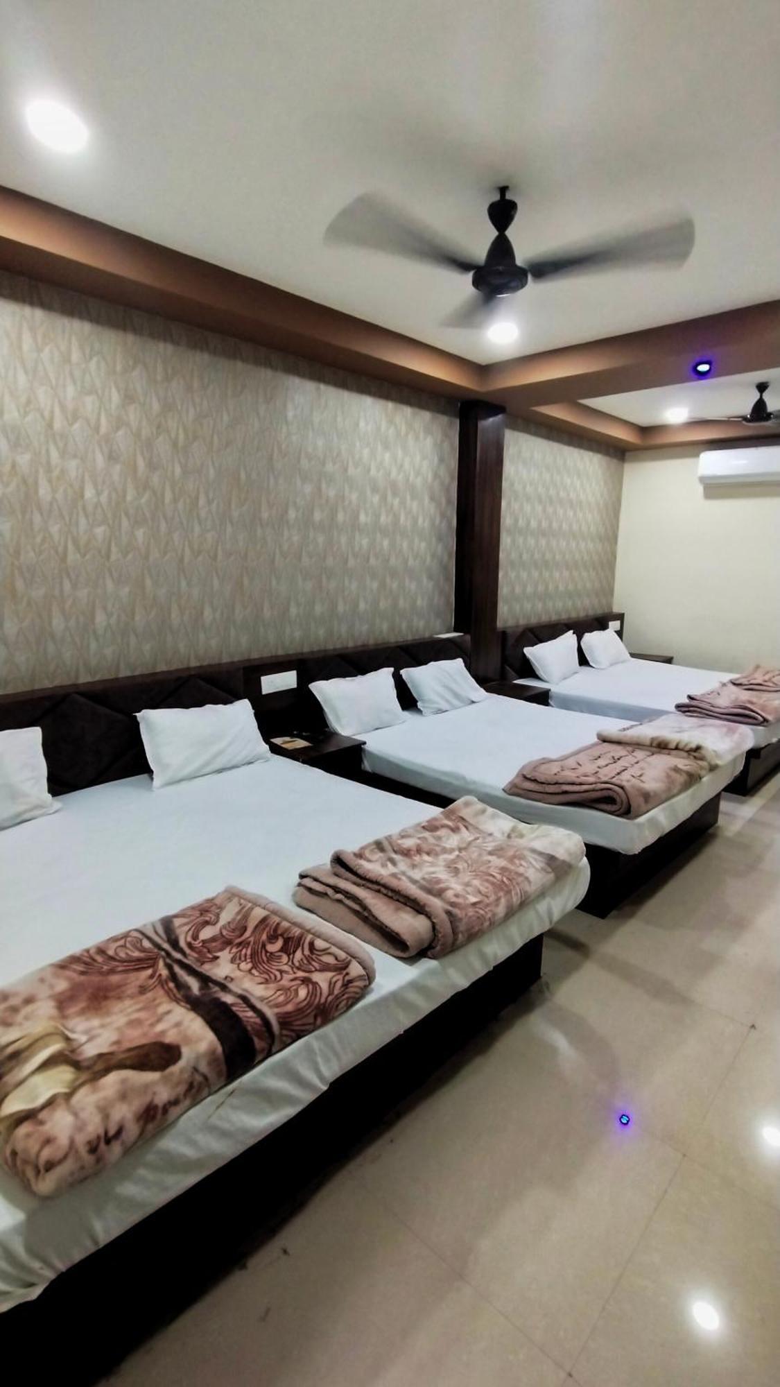 Green Leaf Hotel Ujjain Εξωτερικό φωτογραφία