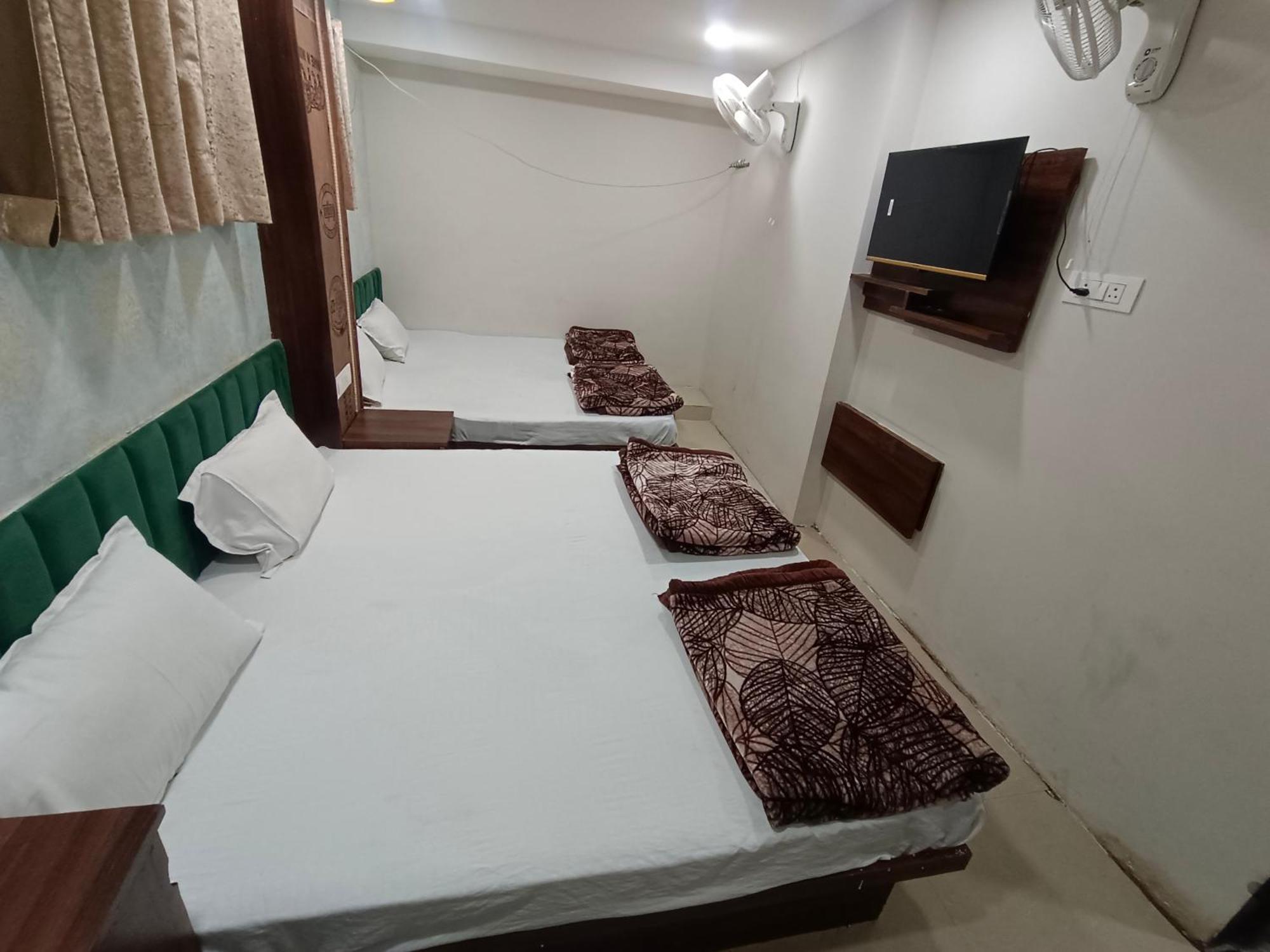 Green Leaf Hotel Ujjain Εξωτερικό φωτογραφία